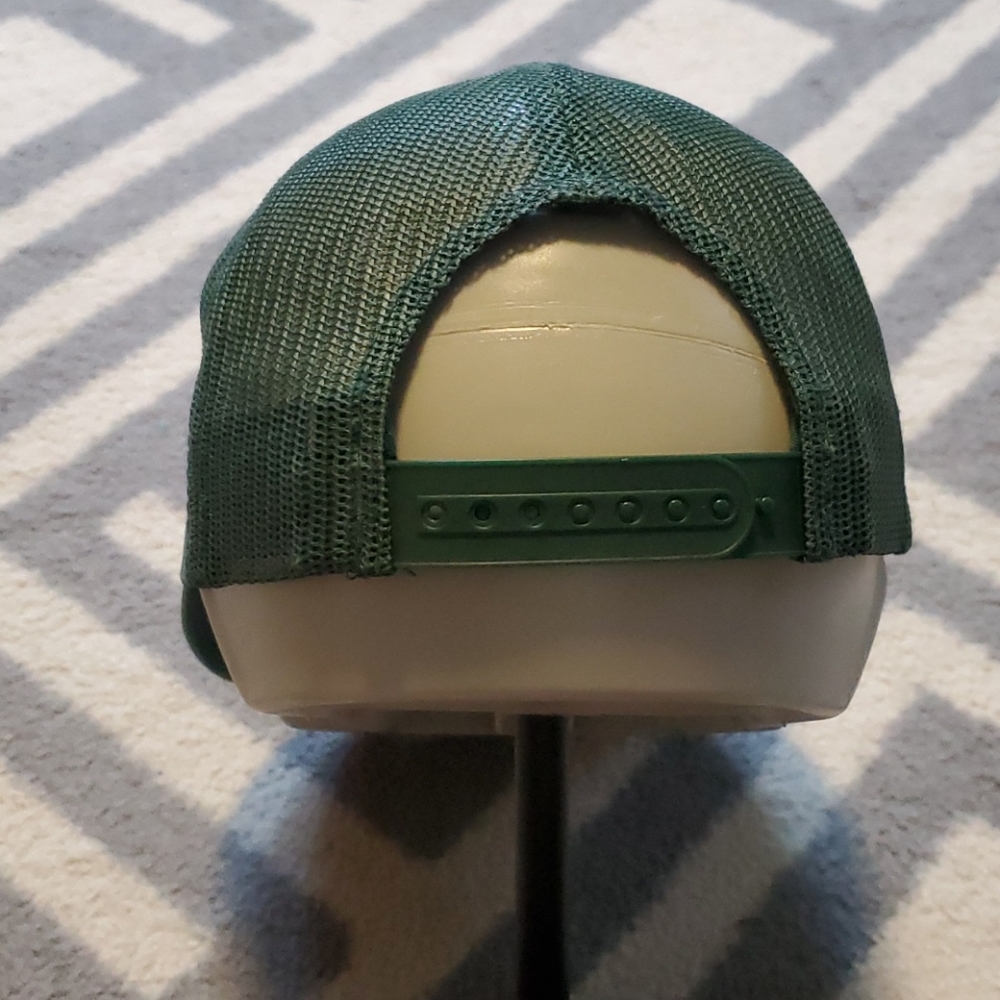 Volcom trucker hat - Picture 3 of 7